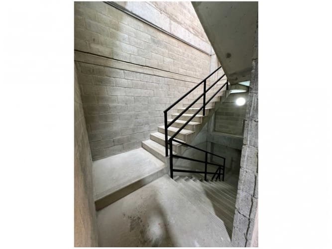 Bodega en venta en Trinidad, Medellín, 672 m² · foto 7 de 12