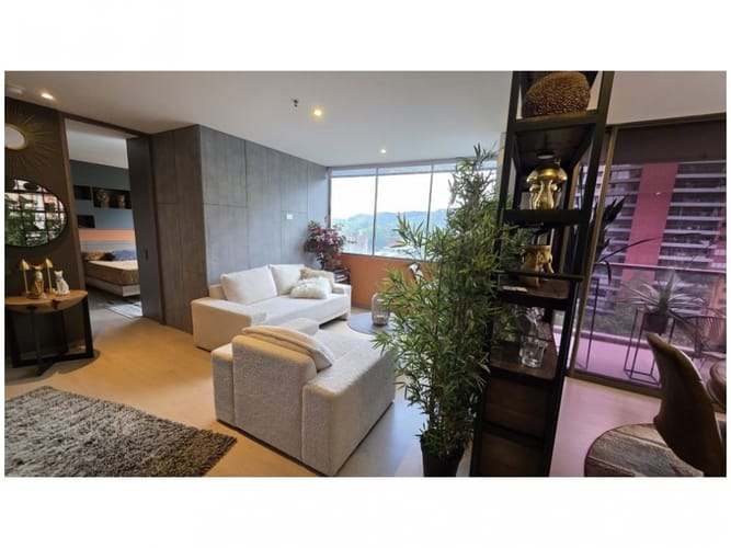 Apartamento de 2 alcobas en venta en El Tesoro, Medellín, 109 m² · foto 2 de 19