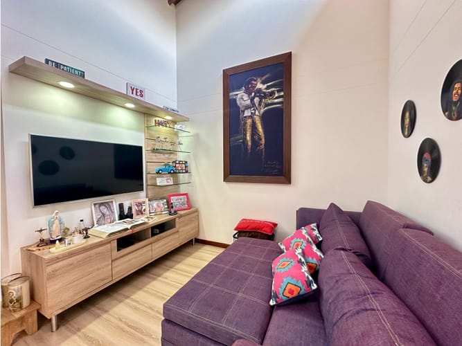Casa de 3 alcobas en venta en Loma Benedictinos, Envigado, 174 m² · foto 5 de 15