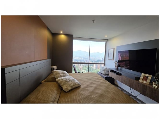 Apartamento de 2 alcobas en venta en El Tesoro, Medellín, 109 m² · foto 16 de 19