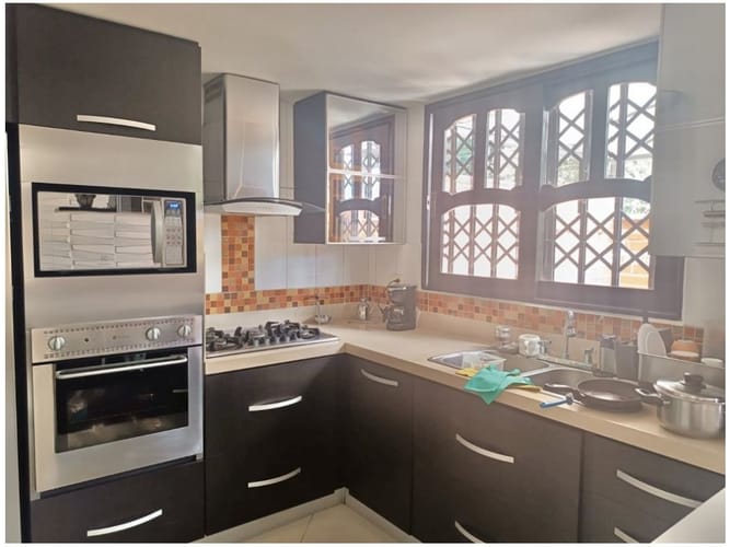 Casa de 4 alcobas en venta en El Rodeo, Medellín, 220 m² · foto 2 de 22