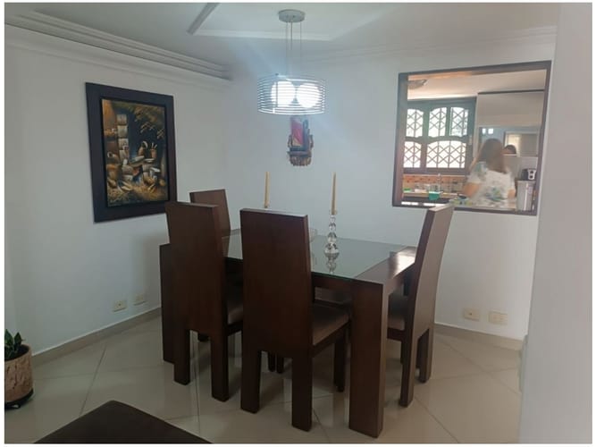 Casa de 4 alcobas en venta en El Rodeo, Medellín, 220 m² · foto 4 de 22