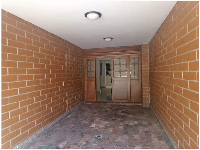 Casa de 4 alcobas en venta en El Rodeo, Medellín, 220 m² · foto 9 de 22