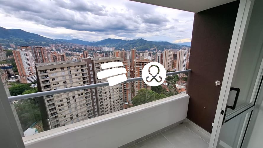 Apartamento de 2 alcobas en venta en Entreamigos, Sabaneta, 70 m² · foto 2 de 18