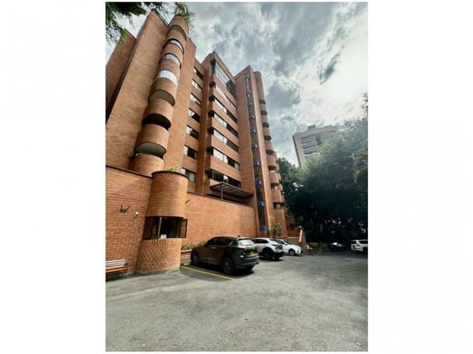 Apartamento de 3 alcobas en venta en Los Balsos, Medellín, 232 m² · foto 9 de 24