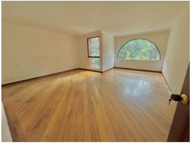 Apartamento de 3 alcobas en venta en Los Balsos, Medellín, 232 m² · foto 17 de 24