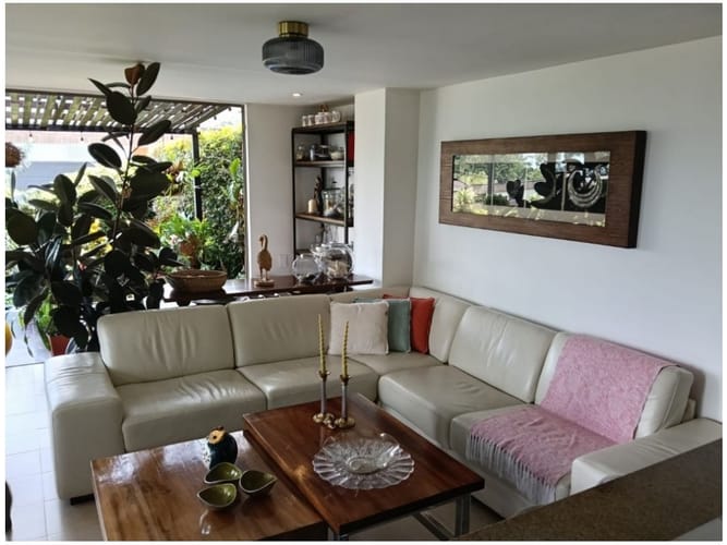 Casa de 3 alcobas en venta en El Esmeraldal, Envigado, 208 m² · foto 9 de 24