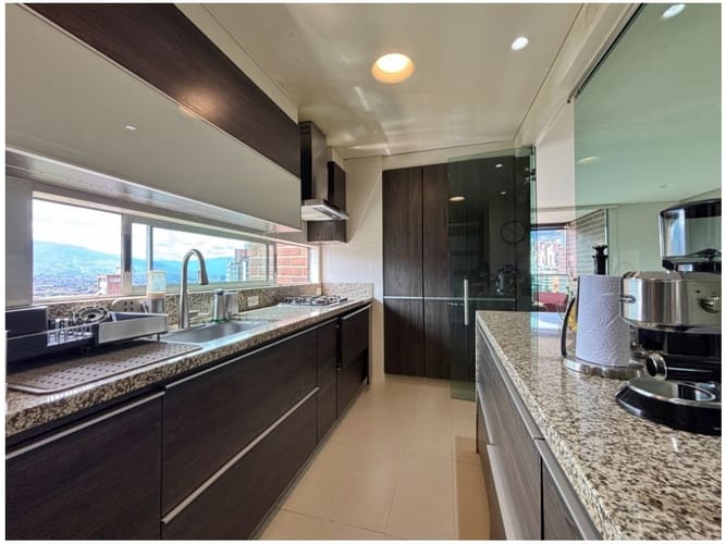 Apartamento de 3 alcobas en venta en Santa María De Los Ángeles, Medellín, 150 m² · foto 9 de 22