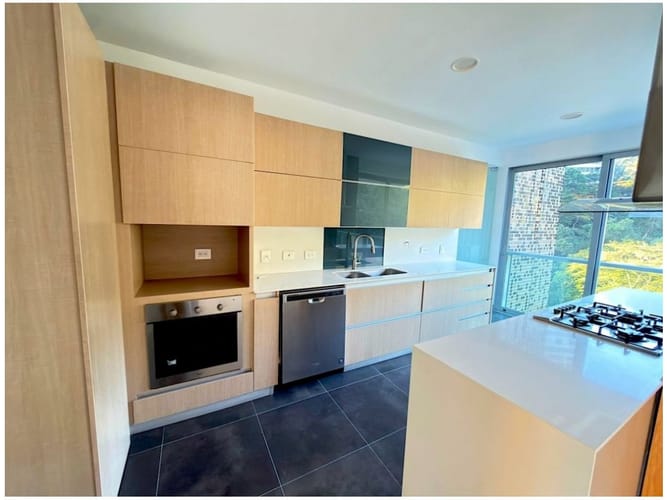 Apartamento de 3 alcobas en venta en El Poblado, Medellín, 245 m² · foto 4 de 20