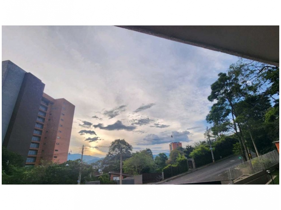 Apartamento en venta en El Esmeraldal, Envigado · foto 6 de 9