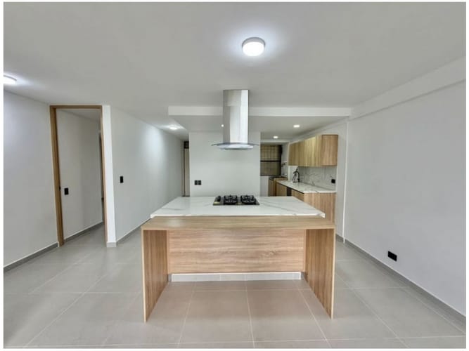 Apartamento de 3 alcobas en venta en Altos Del Poblado, Medellín, 85 m² · foto 6 de 12