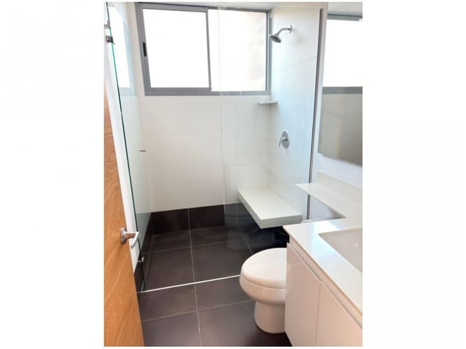 Apartamento de 3 alcobas en venta en El Poblado, Medellín, 245 m² · foto 12 de 20