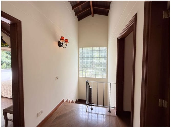 Casa de 3 alcobas en venta en San Lucas, Medellín, 193 m² · foto 9 de 24