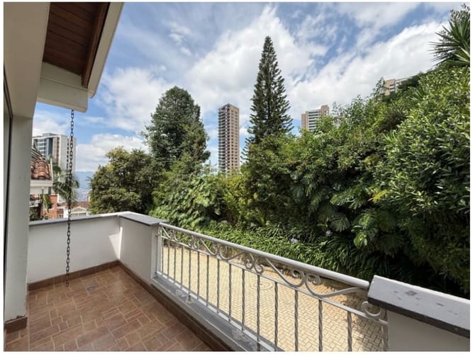 Casa de 3 alcobas en venta en San Lucas, Medellín, 193 m² · foto 10 de 24