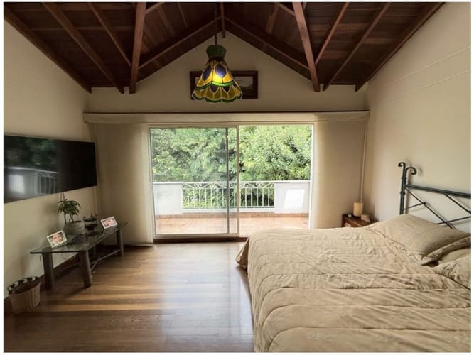 Casa de 3 alcobas en venta en San Lucas, Medellín, 193 m² · foto 12 de 24