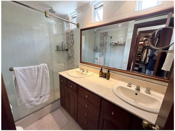 Casa de 3 alcobas en venta en San Lucas, Medellín, 193 m² · foto 15 de 24