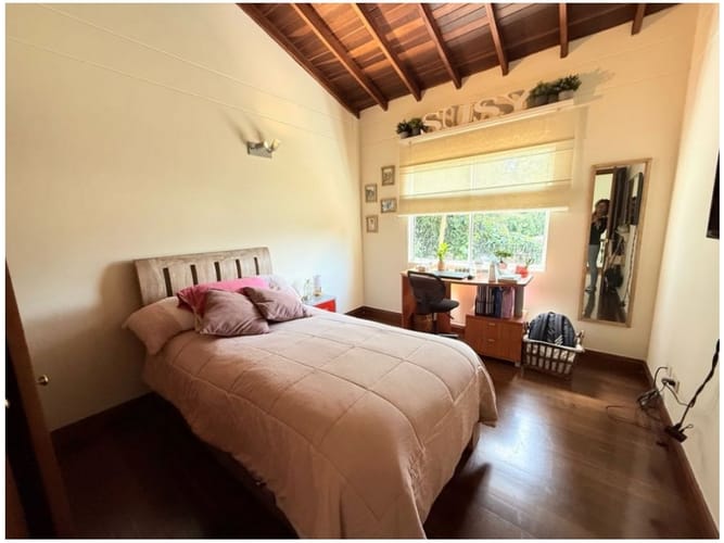 Casa de 3 alcobas en venta en San Lucas, Medellín, 193 m² · foto 17 de 24