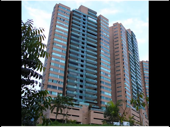 Apartamento de 3 alcobas en venta en El Poblado, Medellín, 245 m² · foto 20 de 20