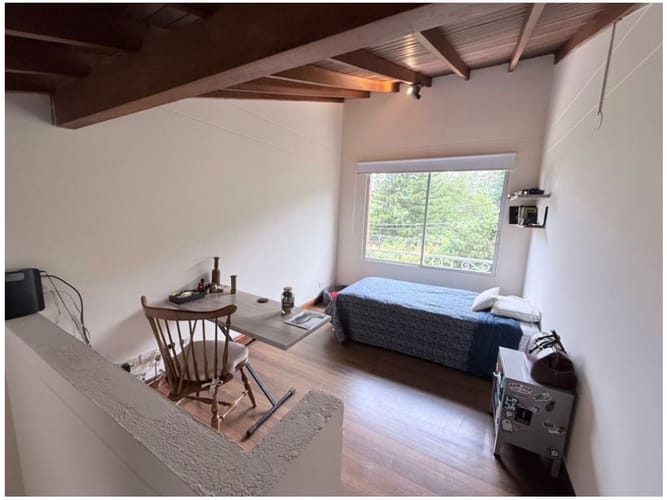 Casa de 3 alcobas en venta en San Lucas, Medellín, 193 m² · foto 23 de 24