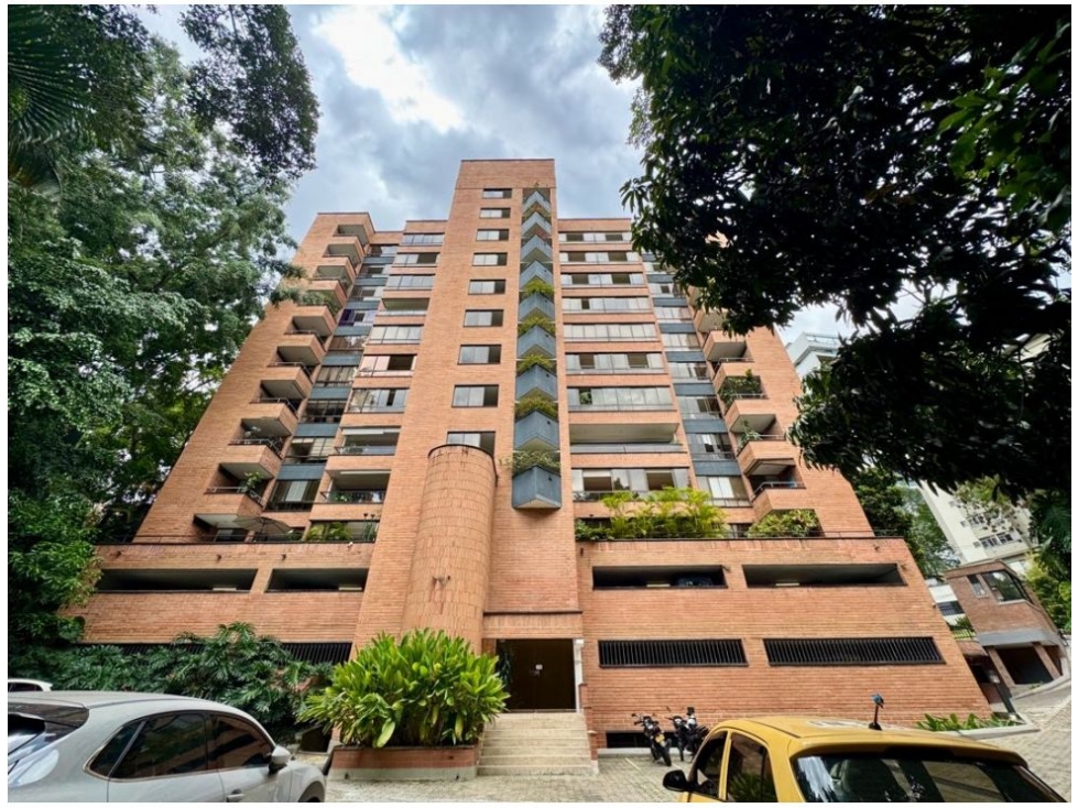 Apartamento en venta en El Poblado, Medellín · foto 20 de 24