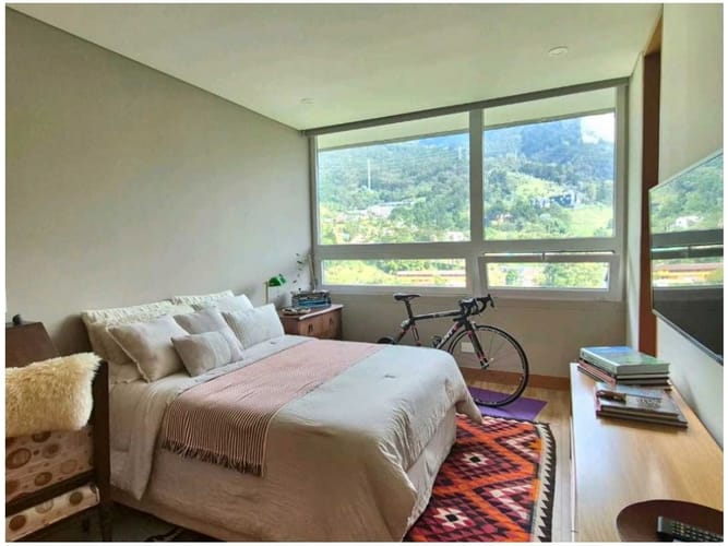 Apartamento de 4 alcobas en venta en Los Naranjos, Medellín, 217 m² · foto 17 de 24