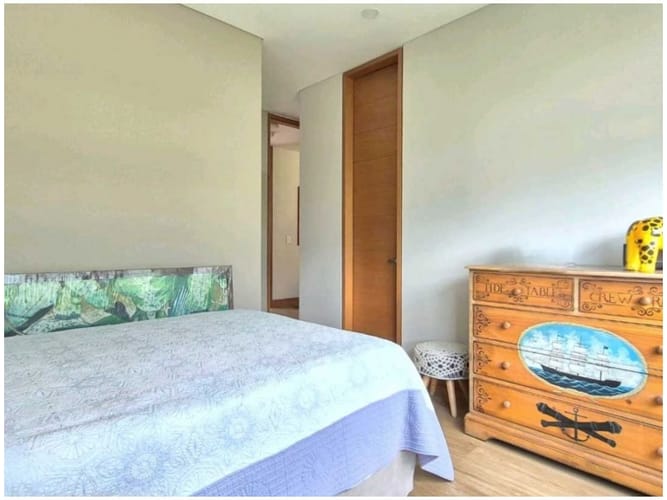 Apartamento de 4 alcobas en venta en Los Naranjos, Medellín, 217 m² · foto 21 de 24