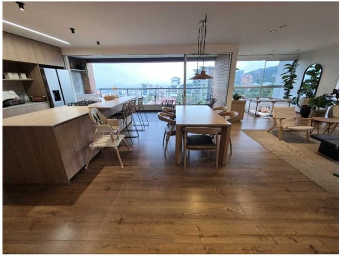 Apartamento de 3 alcobas en venta en Las Lomas, Medellín, 168 m² · foto 5 de 24