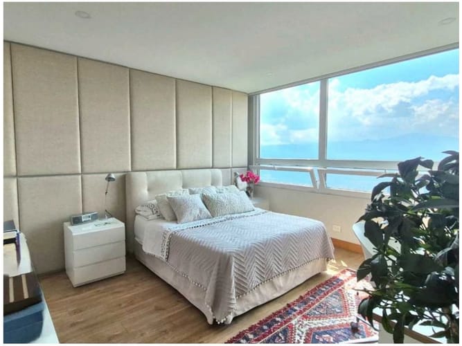Apartamento de 4 alcobas en venta en Los Naranjos, Medellín, 217 m² · foto 23 de 24