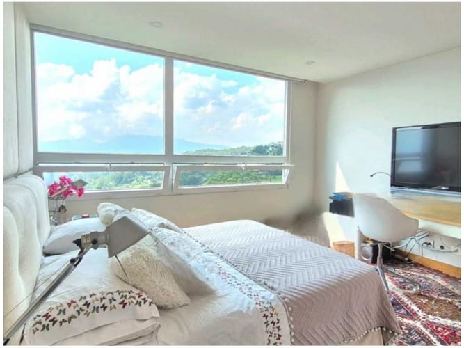 Apartamento de 4 alcobas en venta en Los Naranjos, Medellín, 217 m² · foto 24 de 24