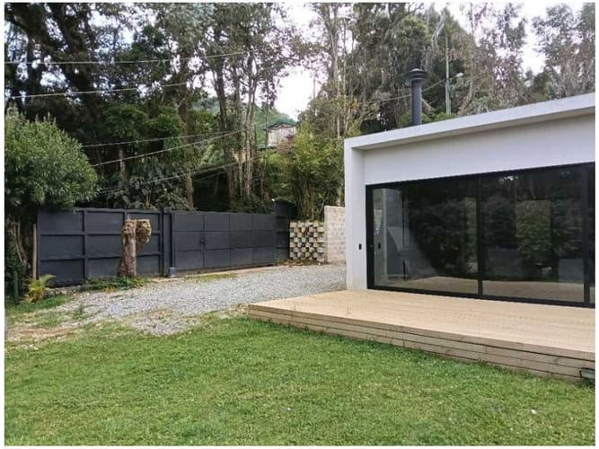 Casa de 5 alcobas en venta en El Plan, Medellín · foto 2 de 24