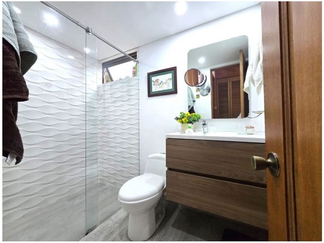 Apartamento en venta en El Poblado, Medellín · foto 11 de 17