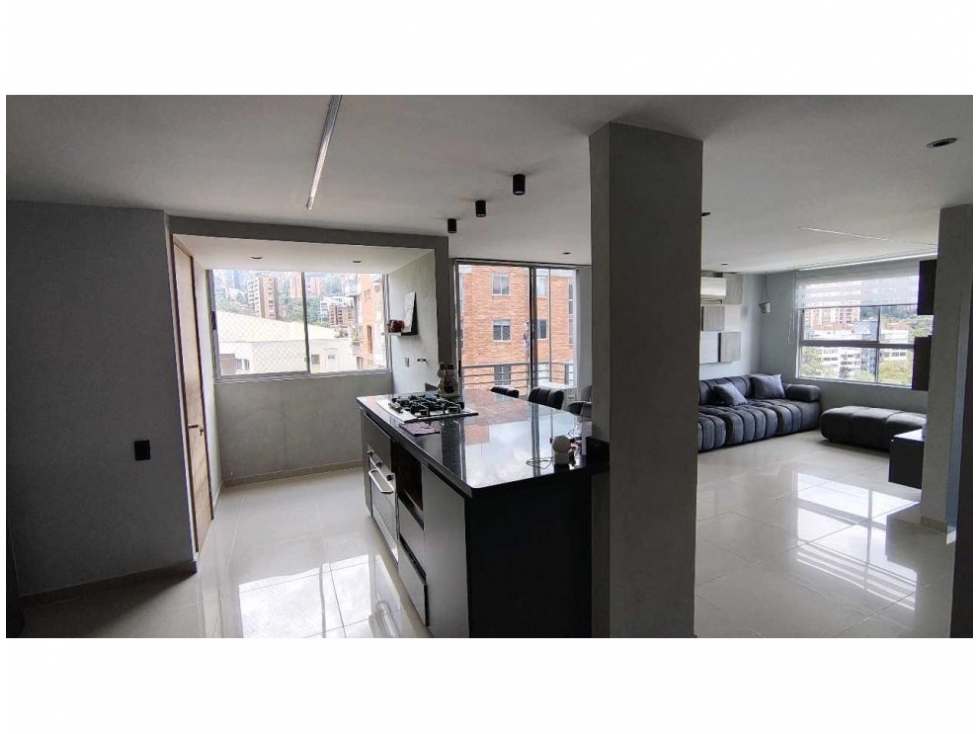 Apartamento en venta en El Poblado, Medellín · foto 4 de 24