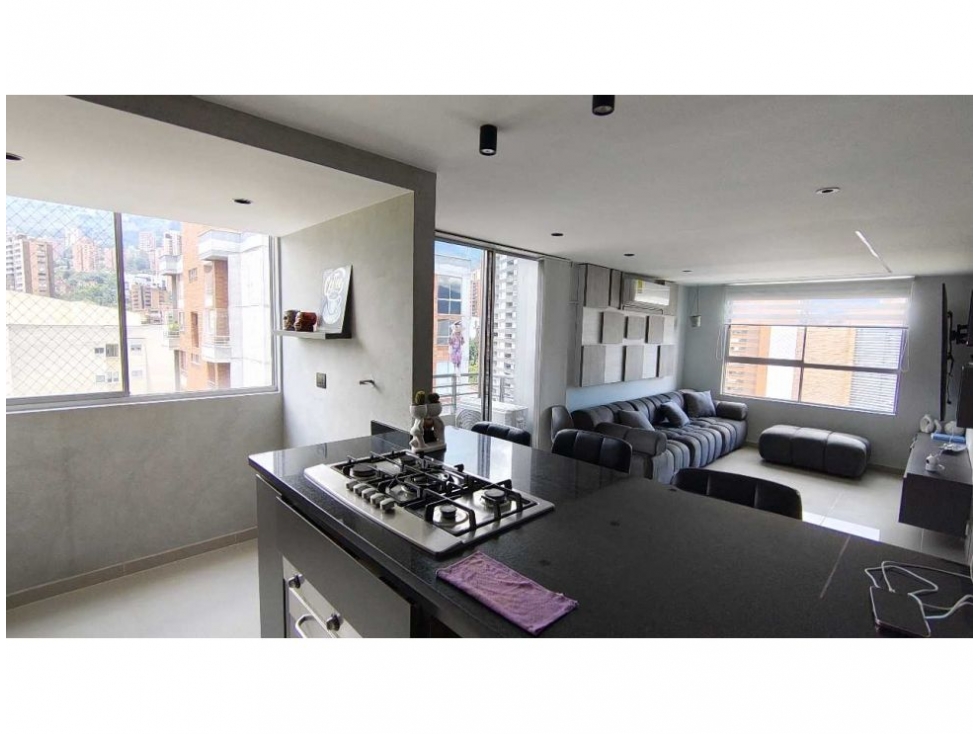 Apartamento en venta en El Poblado, Medellín · foto 5 de 24
