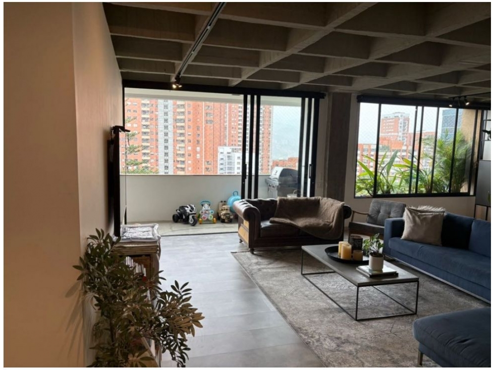 Apartamento en venta en El Poblado, Medellín · foto 6 de 16