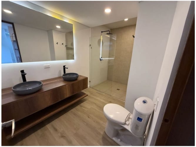Apartamento de 2 alcobas en venta en El Poblado, Medellín, 138 m² · foto 6 de 18
