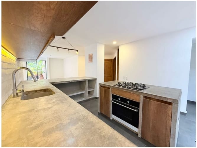 Apartamento de 2 alcobas en venta en El Poblado, Medellín, 138 m² · foto 8 de 18