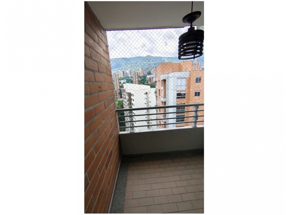 Apartamento en venta en El Poblado, Medellín · foto 24 de 24
