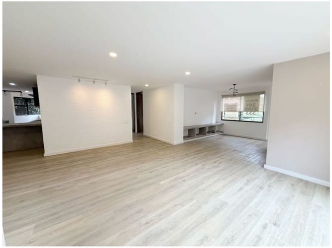 Apartamento de 2 alcobas en venta en El Poblado, Medellín, 138 m² · foto 17 de 18