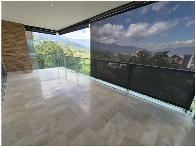 Apartamento de 3 alcobas en venta en Los Balsos, Medellín, 245 m² · foto 4 de 24