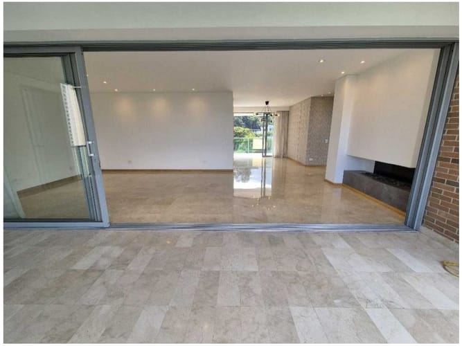 Apartamento de 3 alcobas en venta en Los Balsos, Medellín, 245 m² · foto 6 de 24
