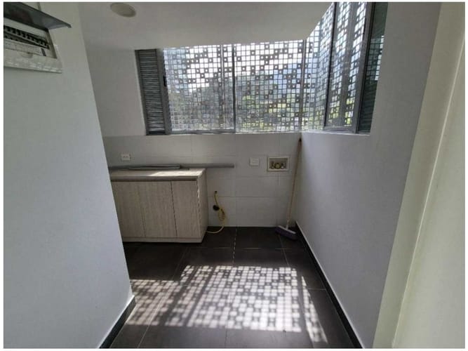 Apartamento de 3 alcobas en venta en Los Balsos, Medellín, 245 m² · foto 19 de 24
