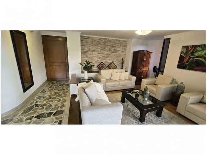 Apartamento de 3 alcobas en venta en Las Lomas, Medellín, 157 m² · foto 3 de 22