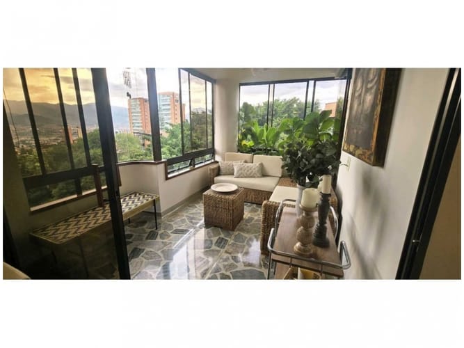 Apartamento de 3 alcobas en venta en Las Lomas, Medellín, 157 m² · foto 6 de 22