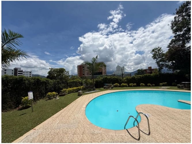 Apartamento de 3 alcobas en venta en El Poblado, Medellín, 149 m² · foto 14 de 18