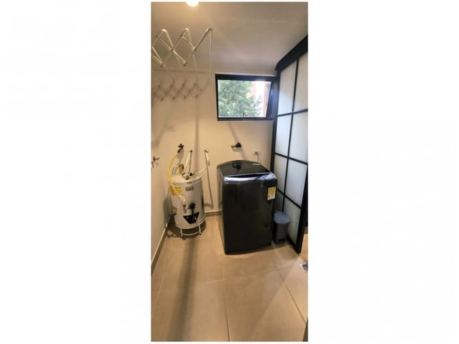 Apartamento de 3 alcobas en venta en Las Lomas, Medellín, 157 m² · foto 9 de 22