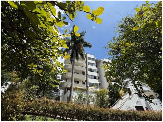 Apartamento de 3 alcobas en venta en El Poblado, Medellín, 149 m² · foto 16 de 18