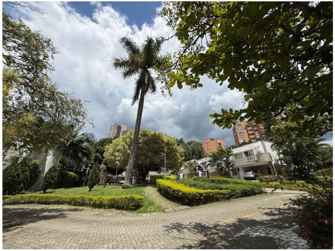 Apartamento de 3 alcobas en venta en El Poblado, Medellín, 149 m² · foto 18 de 18
