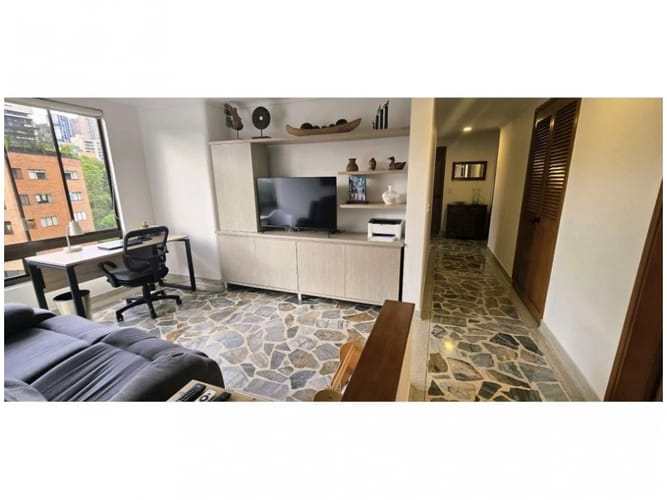 Apartamento de 3 alcobas en venta en Las Lomas, Medellín, 157 m² · foto 14 de 22