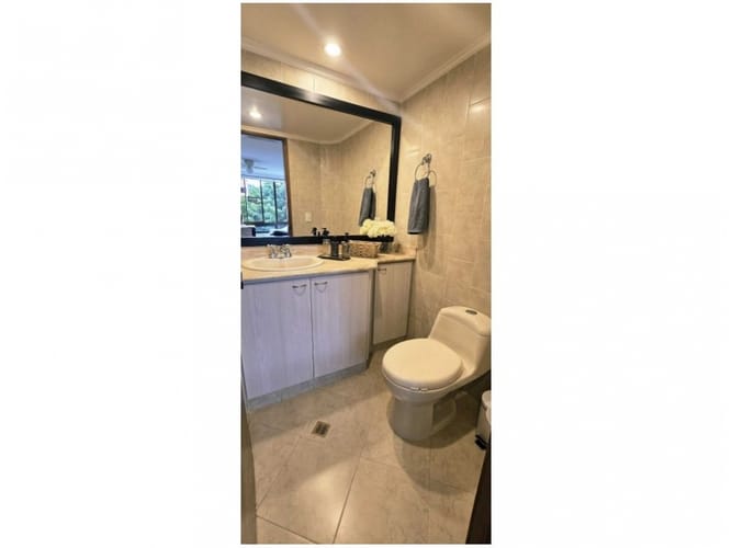Apartamento de 3 alcobas en venta en Las Lomas, Medellín, 157 m² · foto 15 de 22