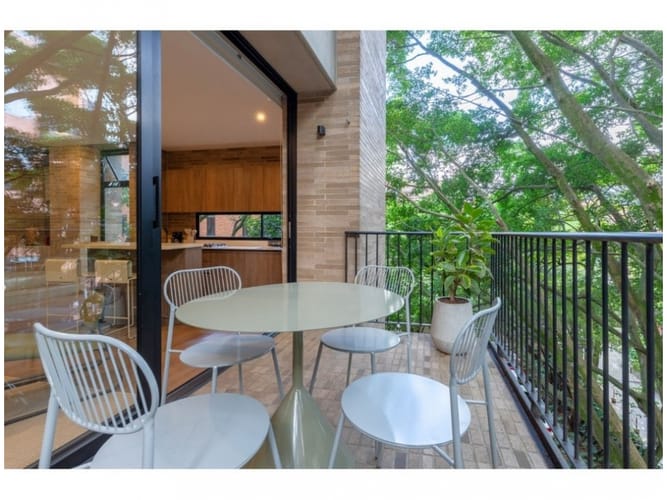 Apartaestudio en venta en El Poblado, Medellín, 108 m² · foto 2 de 24